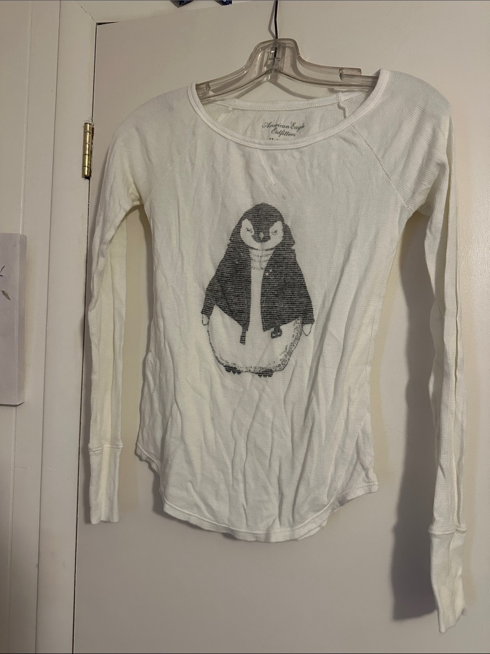 American Eagle Outfitters White Long-Sleeve Penguin Graphic Thermal Top